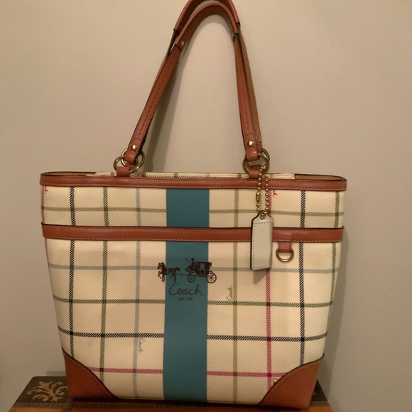 Coach Handbags - Coach Bag